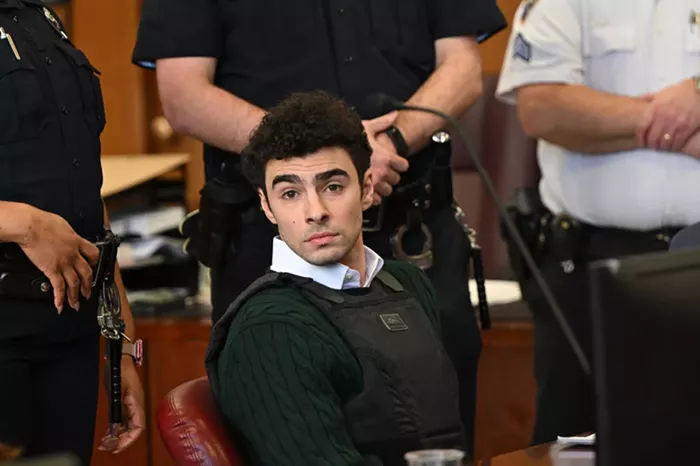 THE TRASH REPORT: White House Trash Dump, State News, New Couples, and Leaning Into AI (Not)